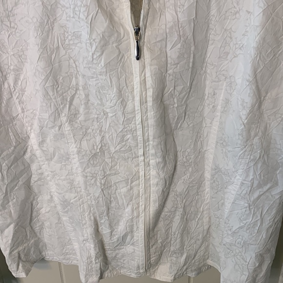 NWT Christopher and Banks White Zip Up Size Medium Petite - Picture 6 of 9